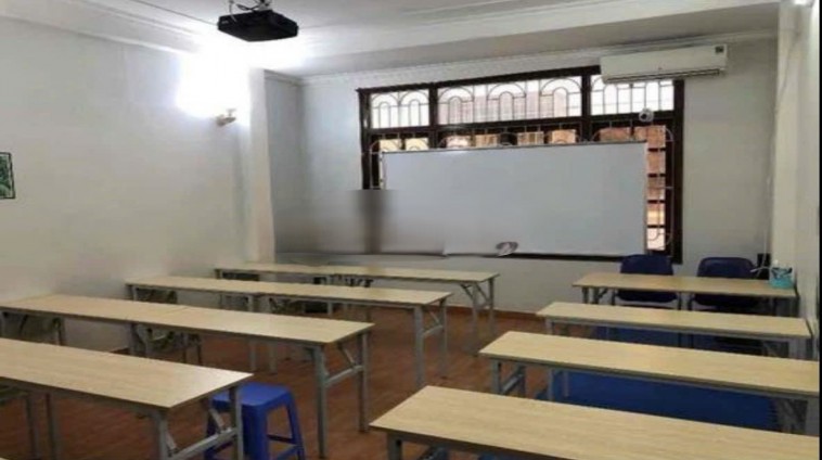 Cho thuê nhà làm VP, ở nhóm, GĐ Nghĩa Đô , Cầu Giấy, Diện tích 40m x 4 tầng 3 ngủ, 14 Triệu  - ngõ ô tô
